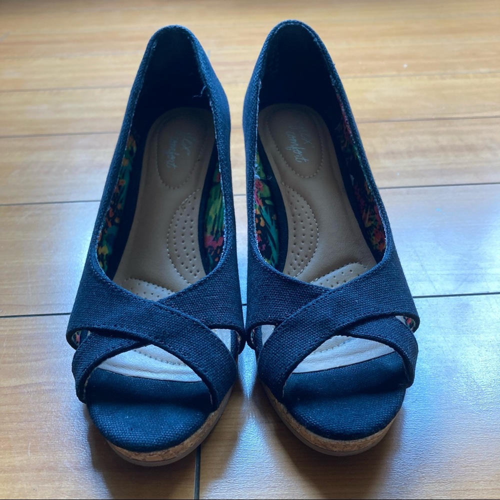 Black Wedges Like New